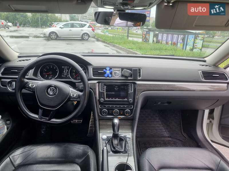 Седан Volkswagen Passat 2016 в Києві фото 4 Седан Volkswagen Passat 2016 в Києві