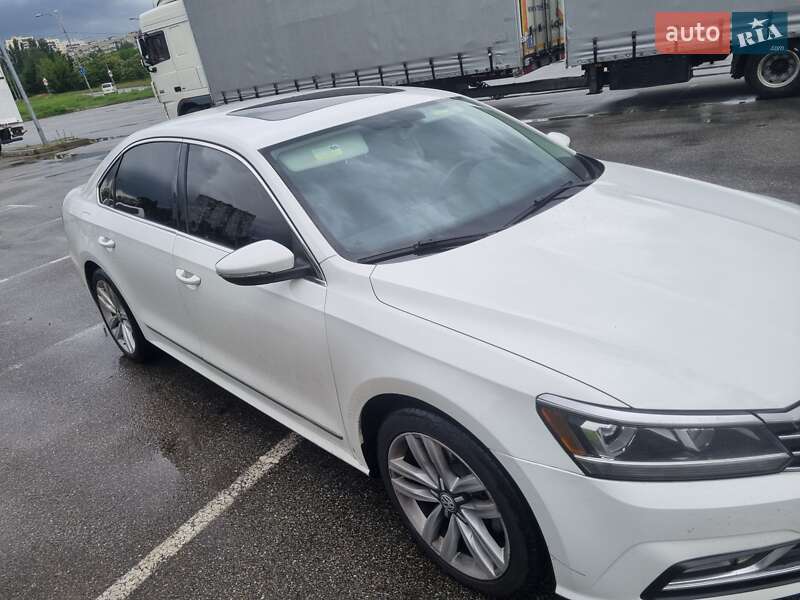 Седан Volkswagen Passat 2016 в Києві фото 8 Седан Volkswagen Passat 2016 в Києві