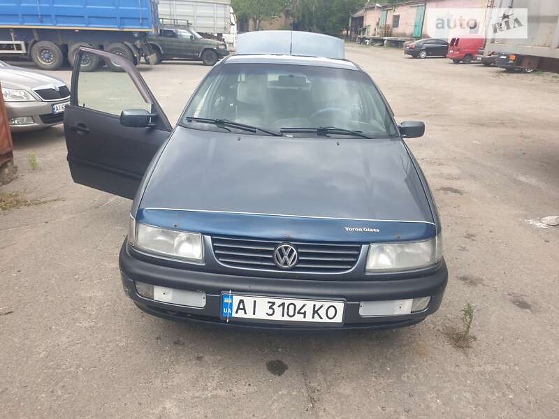 Седан Volkswagen Passat 1996 в Белой Церкви