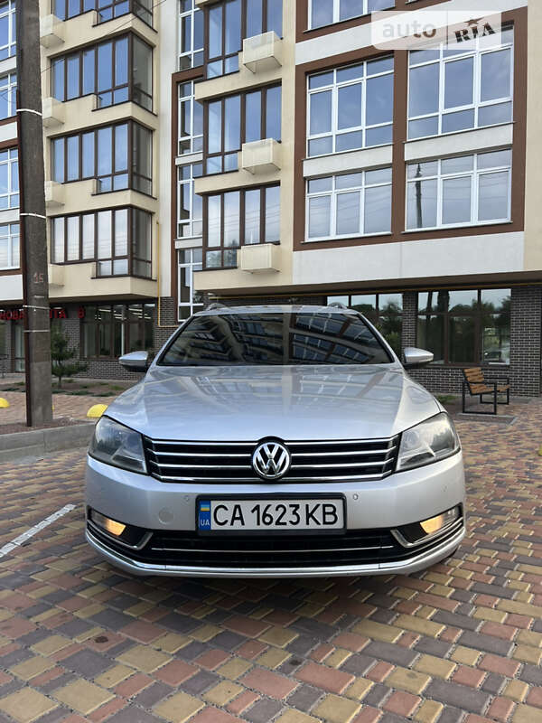 Універсал Volkswagen Passat 2011 в Умані