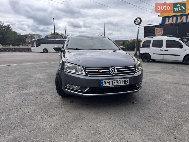 Универсал Volkswagen Passat 2014 в Житомире