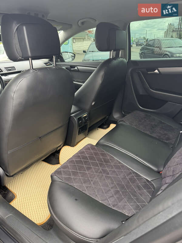 Универсал Volkswagen Passat 2014 в Житомире