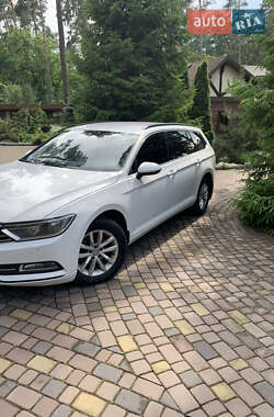Универсал Volkswagen Passat 2015 в 