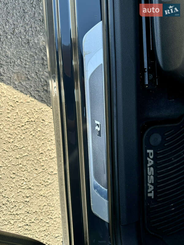 Седан Volkswagen Passat 2016 в Чернігові