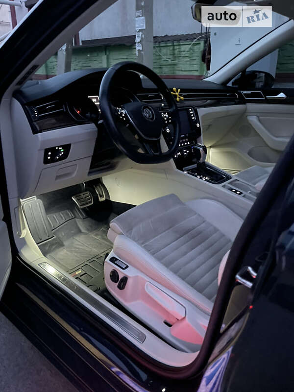 Универсал Volkswagen Passat 2015 в Вишневом