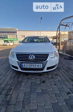 Універсал Volkswagen Passat 2010 в Мукачевому