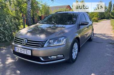 Универсал Volkswagen Passat 2011 в Ромнах