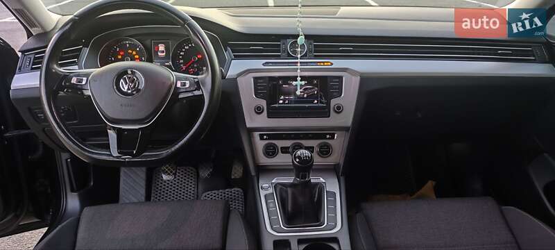 Седан Volkswagen Passat 2016 в Тячеве