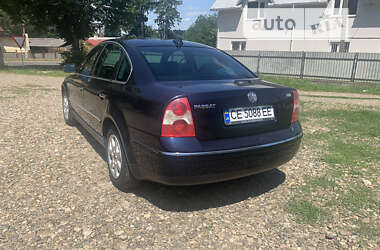 Седан Volkswagen Passat 2003 в Кицмани