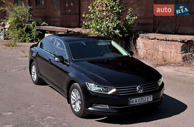 Седан Volkswagen Passat 2016 в 