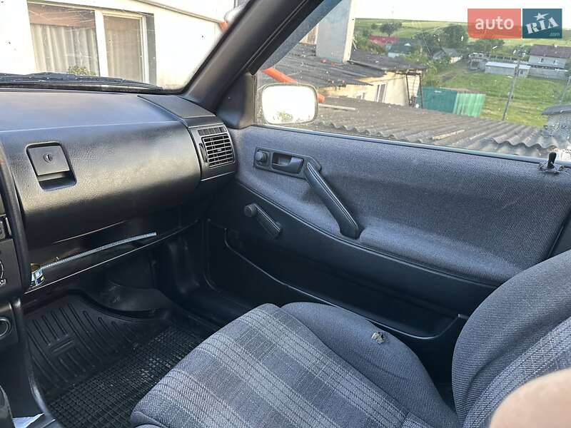 Універсал Volkswagen Passat 1989 в Підгайцях