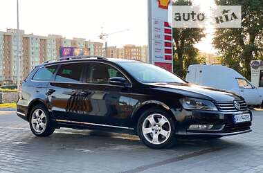 Універсал Volkswagen Passat 2011 в Києві