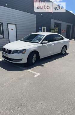 Седан Volkswagen Passat 2014 в Сумах