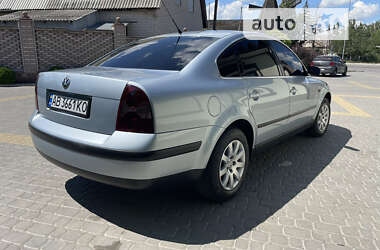 Седан Volkswagen Passat 2001 в Тульчині