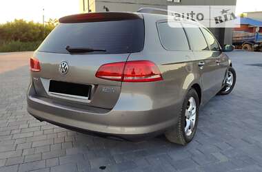 Універсал Volkswagen Passat 2011 в Хмельницькому