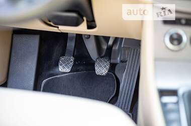 Универсал Volkswagen Passat 2012 в Ивано-Франковске