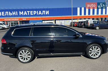 Універсал Volkswagen Passat 2013 в Луцьку