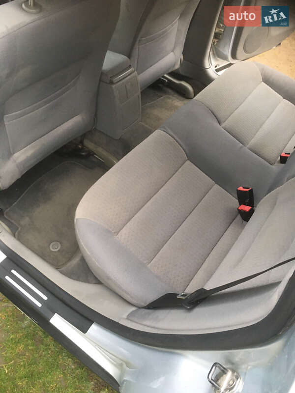 Седан Volkswagen Passat 2004 в Косові