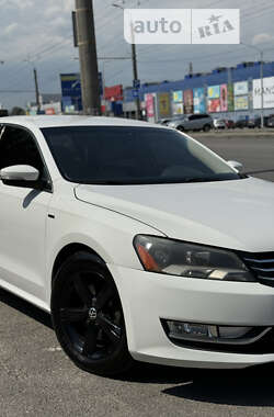 Седан Volkswagen Passat 2015 в Днепре