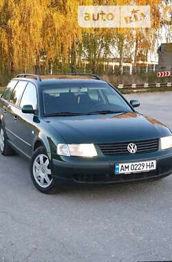 Универсал Volkswagen Passat 2000 в Киеве