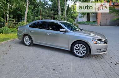 Седан Volkswagen Passat 2013 в Полтаве