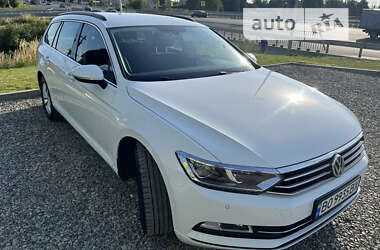 Универсал Volkswagen Passat 2015 в Тернополе