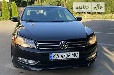 Седан Volkswagen Passat 2013 в Днепре