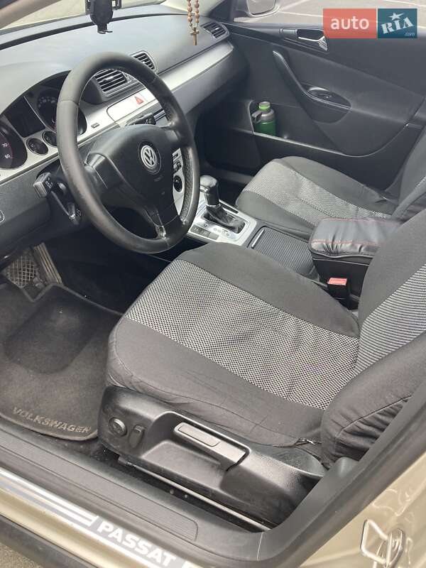 Седан Volkswagen Passat 2008 в Києві
