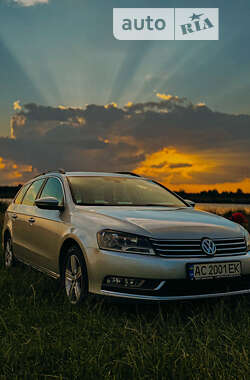 Универсал Volkswagen Passat 2012 в Луцке