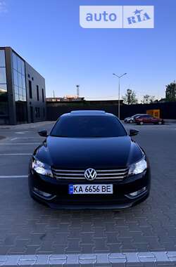 Седан Volkswagen Passat 2011 в Києві