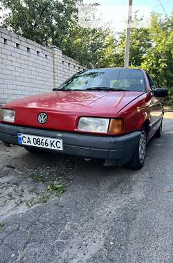 Седан Volkswagen Passat 1988 в Черкасах