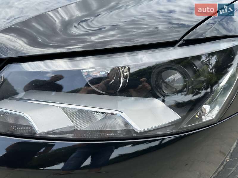 Седан Volkswagen Passat 2014 в Татарбунарах