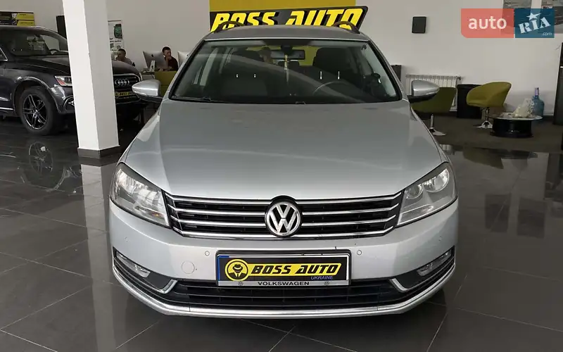 Універсал Volkswagen Passat 2012 в 