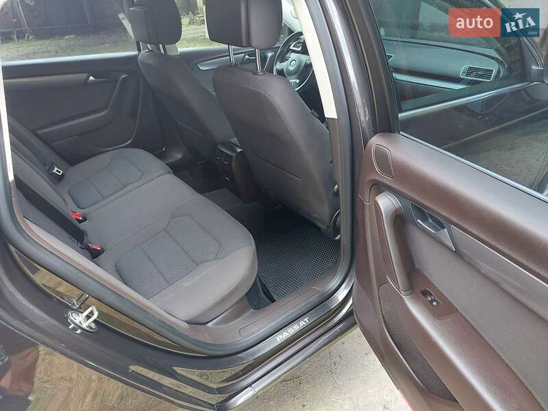 Универсал Volkswagen Passat 2011 в Подольске