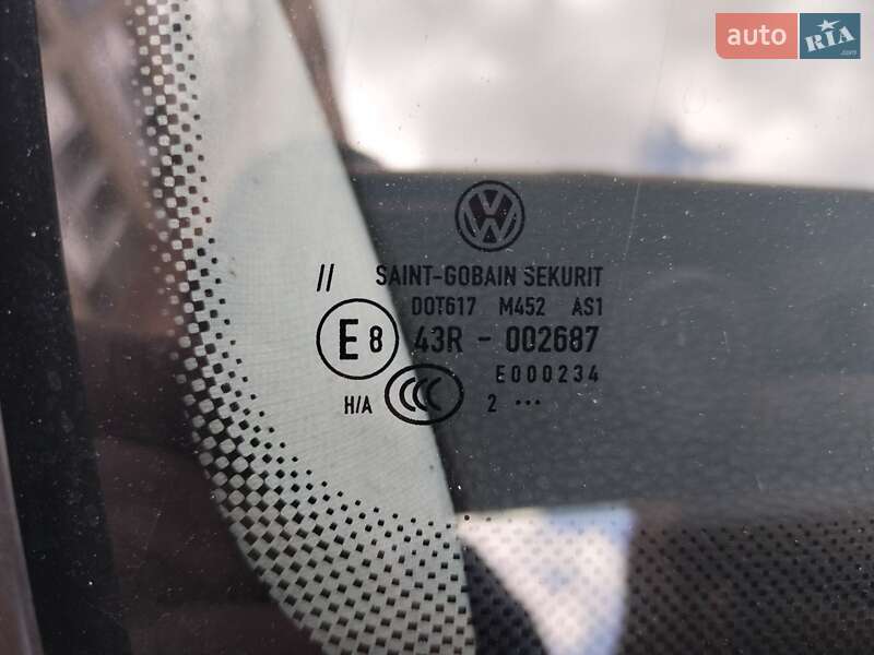 Седан Volkswagen Passat 2012 в Києві