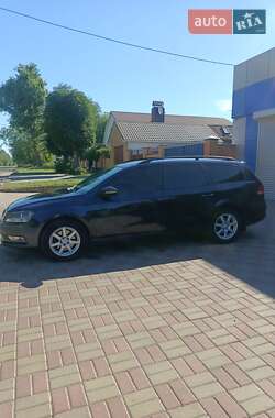 Универсал Volkswagen Passat 2011 в 