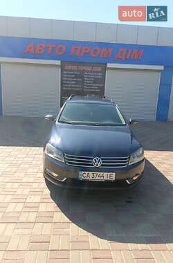 Универсал Volkswagen Passat 2011 в 