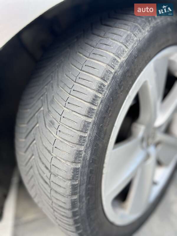 Универсал Volkswagen Passat 2012 в Луцке