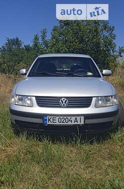 Седан Volkswagen Passat 2000 в Дніпрі