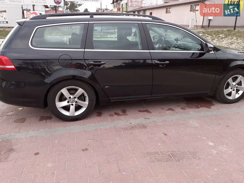 Универсал Volkswagen Passat 2014 в Хмельницком