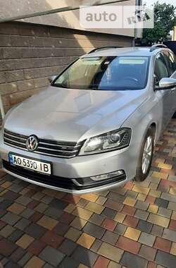 Універсал Volkswagen Passat 2011 в Мукачевому