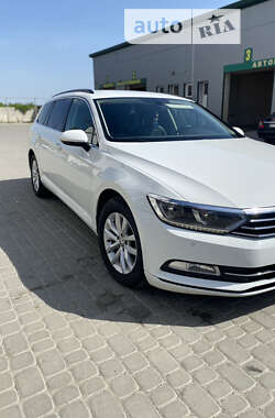 Универсал Volkswagen Passat 2015 в Чорткове