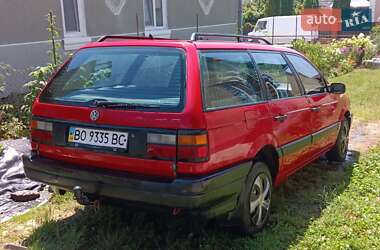 Универсал Volkswagen Passat 1989 в Толстом