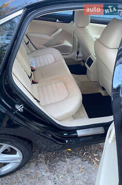 Седан Volkswagen Passat 2015 в 