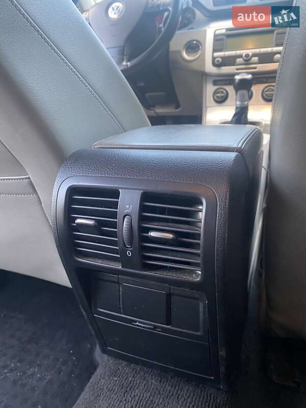 Универсал Volkswagen Passat 2007 в Киеве
