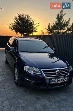 Универсал Volkswagen Passat 2009 в 