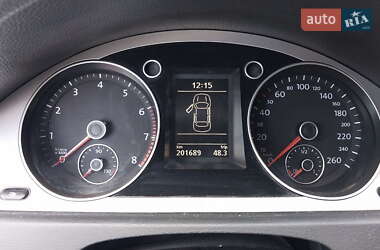 Универсал Volkswagen Passat 2009 в Киеве