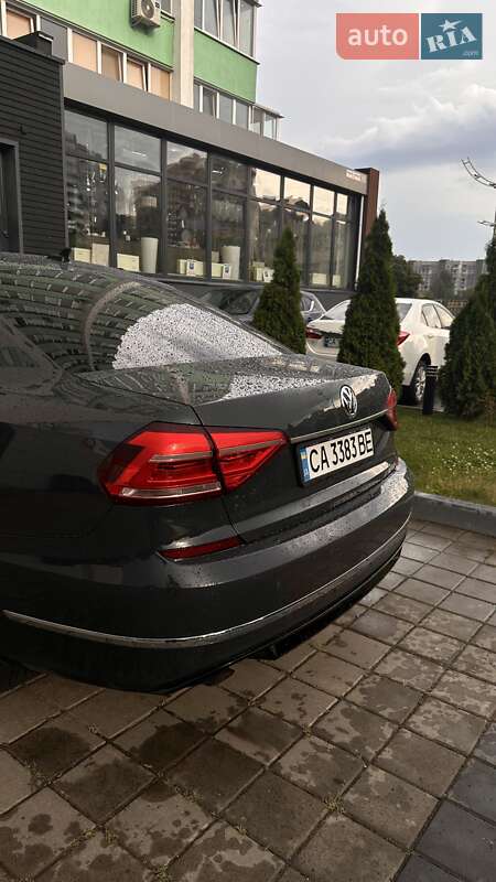 Седан Volkswagen Passat 2016 в Черкассах