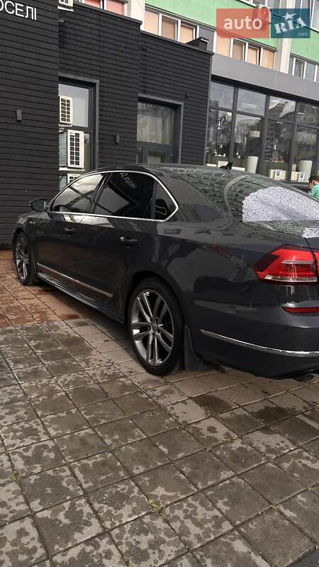 Седан Volkswagen Passat 2016 в Черкассах