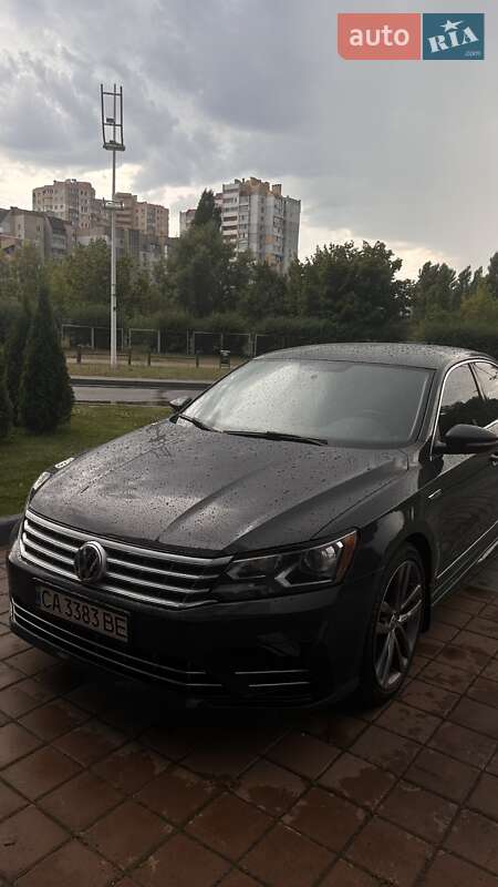 Седан Volkswagen Passat 2016 в Черкассах